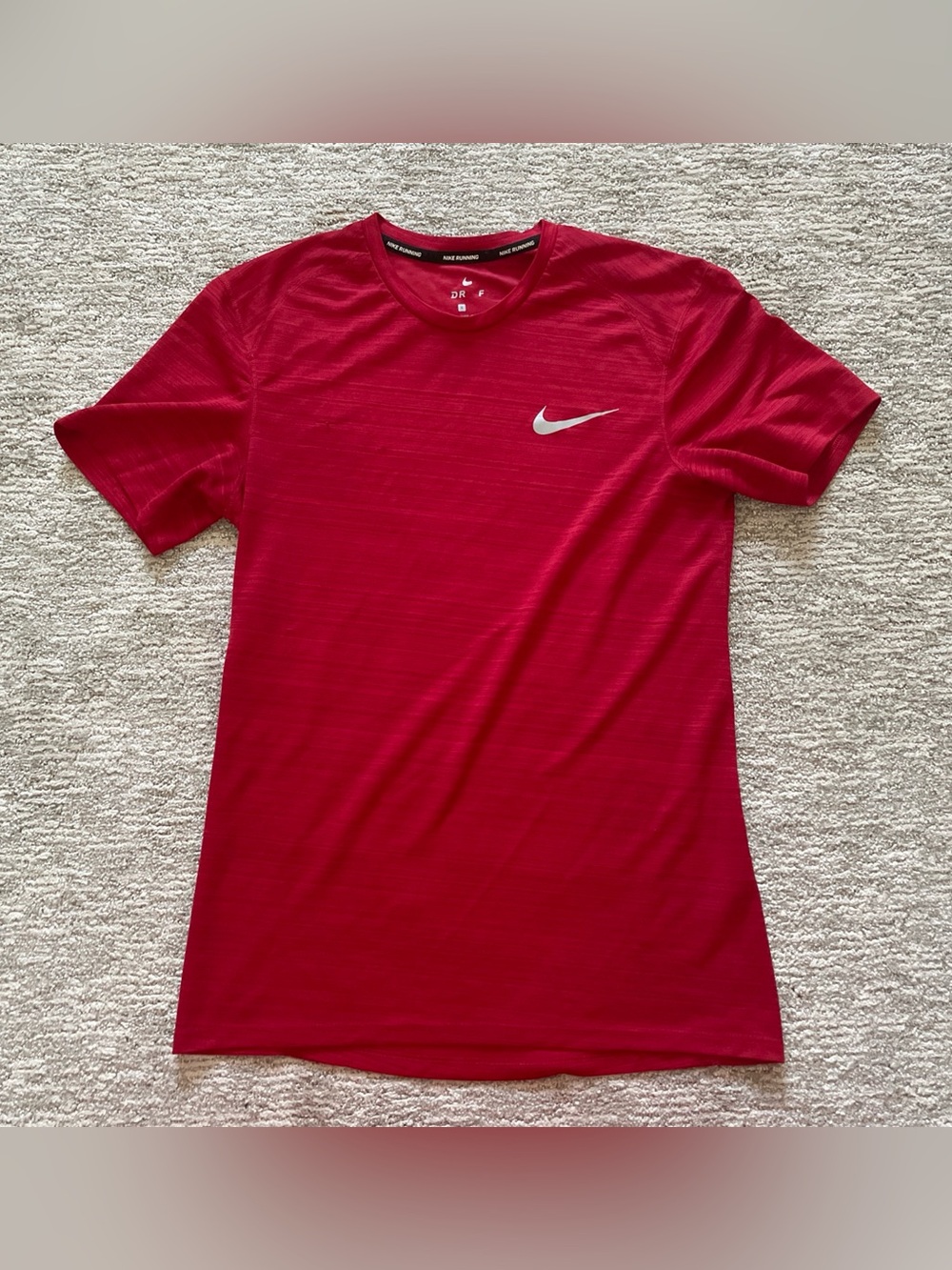 Nike Running Miler Dri Fit Mens Small Athletic Short Sleeve T Shirt Lightweight